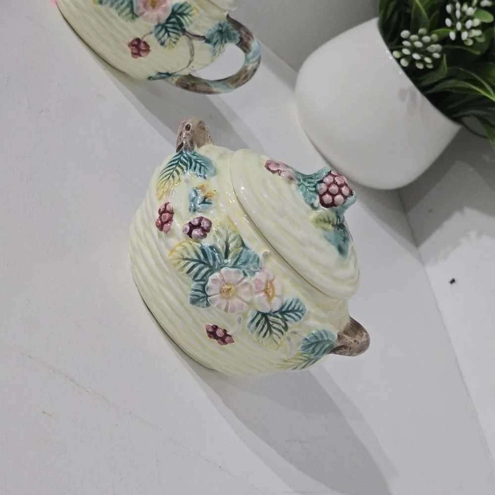Vintage Blackberry Basketweave Creamer Sugar Bowl‎ Set 1988 Cottagecore Berry